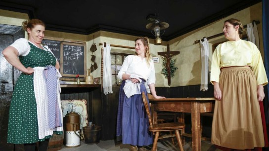 Hallo München - „Weiberwirtschaft“ in der Iberl-Bühne München3x2 Karten für Donnerstag, 12. März, im Augustiner Stammhaus