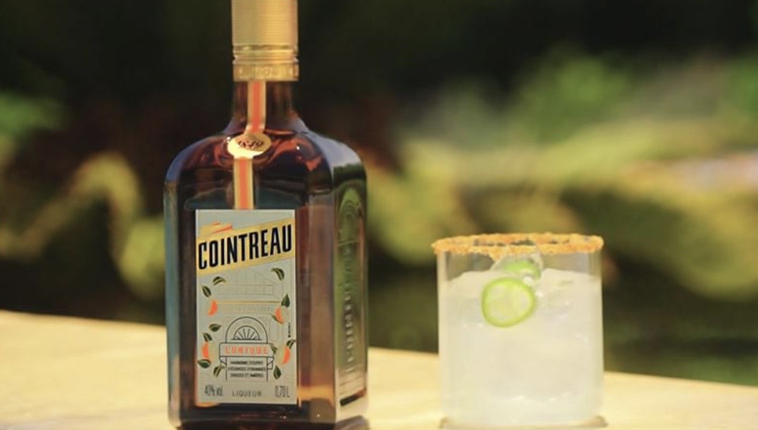 Secret Escapes - Reise nach Paris für 4 Personen (Zug- oder Flug, bis zu 500 € pro Person inklusive ) Ein Besuch in Pariser Bars, der Cointreau-Brennerei und des Museums uvm.Termine: 27. – 29. Mai 2026