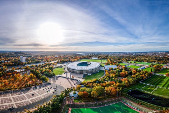 Berlin mit Kind - 5 Gutscheine im Wert von je 25 € für eine Tour im Olympiastadion Berlin