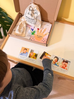 FoxBox- jeden Tag eine Überraschungs-FoxBox