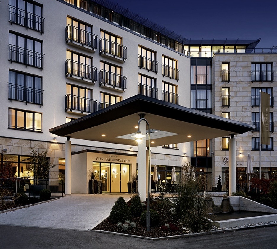 Hotel 4 Jahreszeiten Starnberg - Gutschein für 1 Übernachtung im Superior Doppelzimmer für 2 Personen inkl. Frühstück.im Hotel 4 Jahreszeiten Starnbe