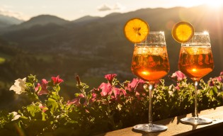 IQ TOURISM - 2 Personen / 2 Nächte mit Halbpensionim Hotel Alpendorf in St. Johann