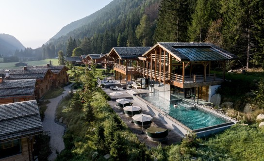 IQ TOURISM - Chaleturlaub für 2 Personen/ 2 Tage in den Südtirol Chalets Valsegg