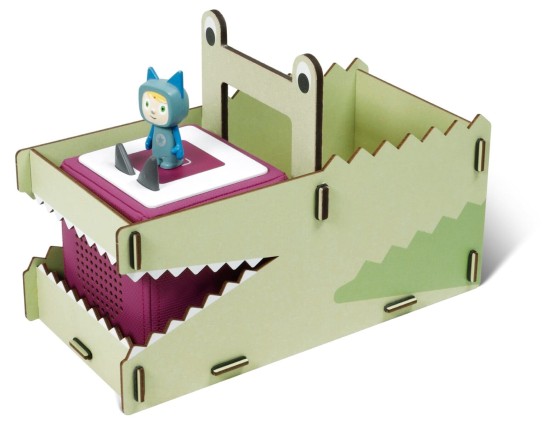 München mit Kind - eine Tragebox Krokodil für Toniebox und Tonies von WERKHAUS