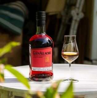 Malt Whisky - 1 x Single Malt Whisky "GlenAllachie 18 Jahre"
