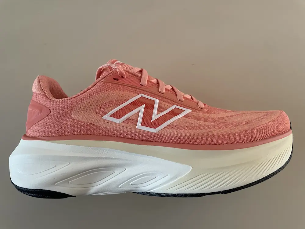 Runtimes - New Balance Fresh Foam More v6 im Wert von 170 €