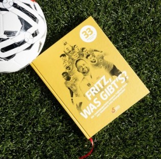 Servus - 3 x 1 Kochbuch "Fritz, was gibt’s?" – Das perfekte Kochbuch zur Fußball-WM von Fritz Grampelhuber (Koch der österreichischen Nationalmannschaft und Wirt in Bad Goisern in Oberösterreich)