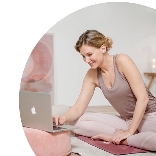 atelier GOLDNER - 3 x 1 6-Monats-Abo für Yoga easy inklusive einem Sport-Outfit von GOLDNER  eintragen