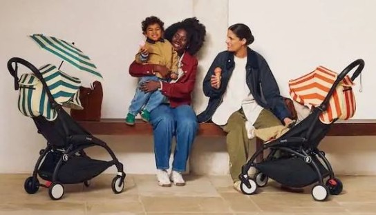 babyclub - 1 x Kinderwagen "YOYO" von Stokke mit Riviera Summer Kit  (Verdeck, Sitzpolster, Sonnenschirm und Tasche)