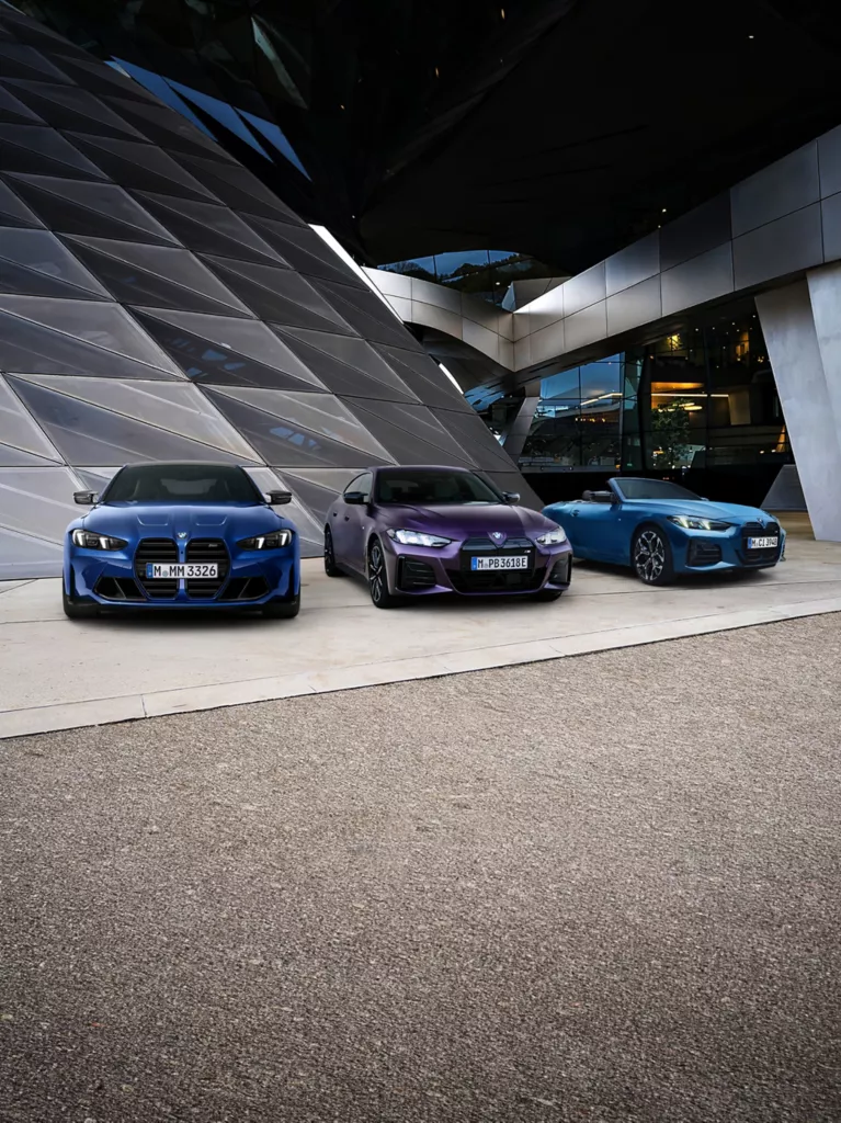 BMW - sechs Monate sportliche Fahrfreude mit einem BMW 4er M Modell, Versicherung sowie 12.000 Freikilometer sind inklusive.
