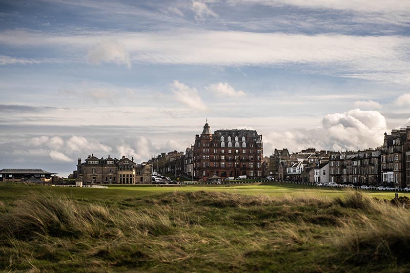 GolfHouse - Golfreise nach St. Andrews in Schottland für 2 Personen + Flüge + 2 Übernachtungen + Verpflegung