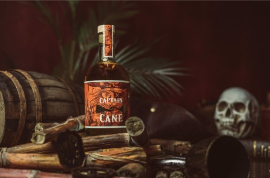 nordische Esskultur - 3 x Captain Cane Rum Flasche von Oldman Spirits im Wert von je 35 Euro