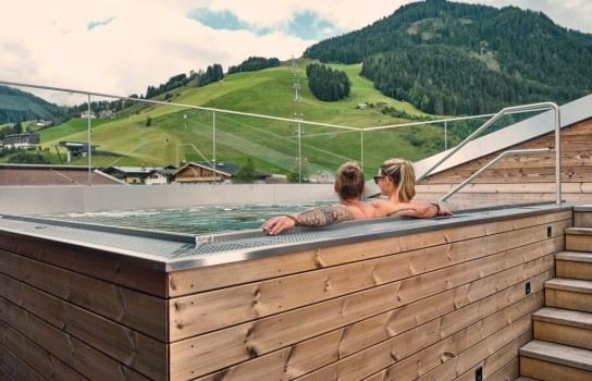 Passauer Neue Presse - 4 Übernachtungen für 2 Personen im im 4-Sterne-Superior- Hotel Hasenauer - Saalbach-Hinterglemm im Salzburger Land