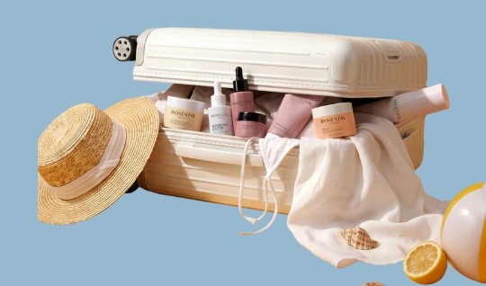 Rosental Organics - Einen Rimowa Koffer – gefüllt mit Rosental Skincare im Gesamtwert von 1500€ für deinen perfekten Summer Glow