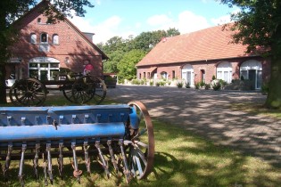 BRF1 - Urlaub für 2 Personen auf dem Ferienhof Schnieder in Dülmen-Merfeld im Münsterland. Der Gutschein enthält 3 Übernachtungen in einer Ferienwohnung