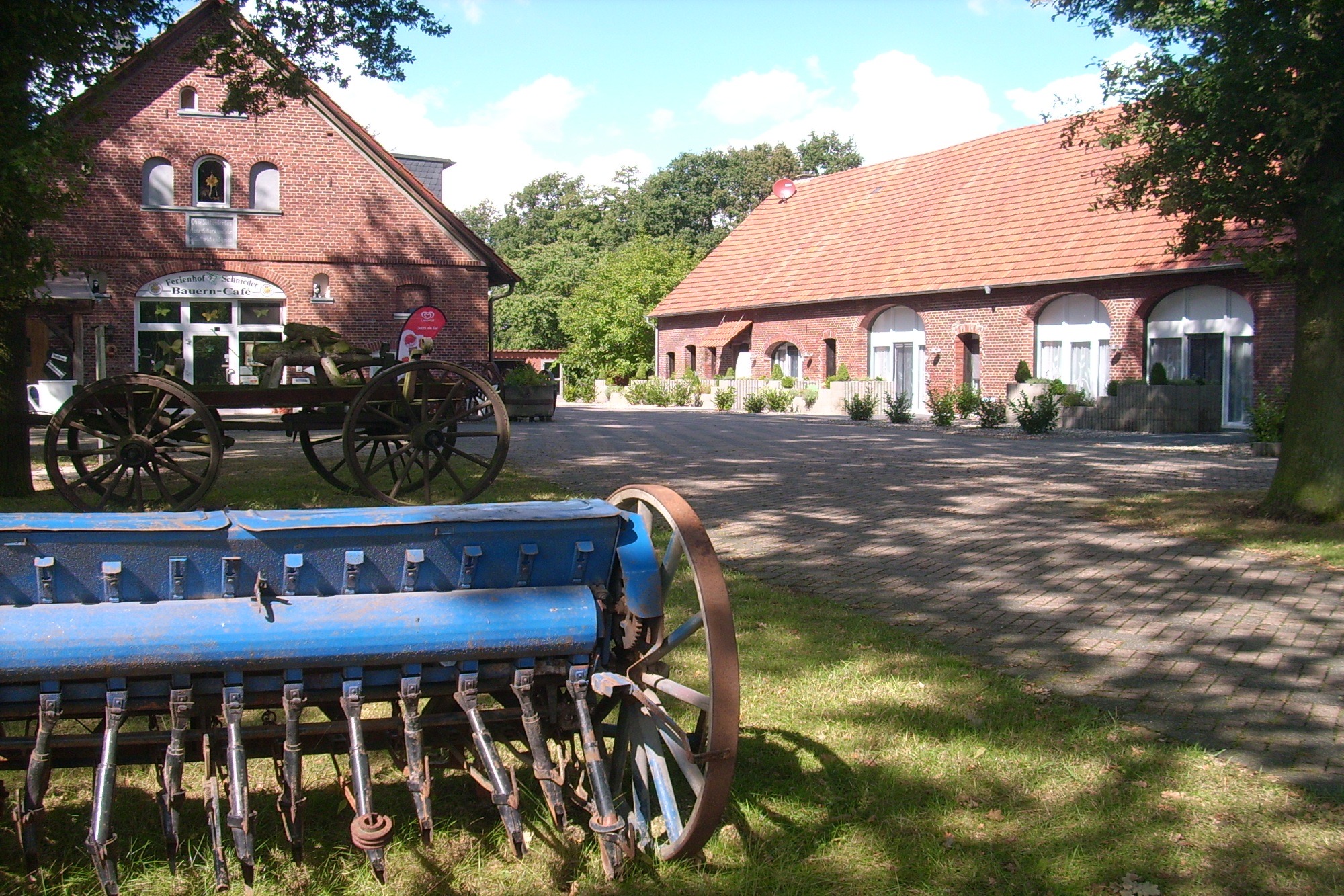 BRF1 - Urlaub für 2 Personen auf dem Ferienhof Schnieder in Dülmen-Merfeld im Münsterland. Der Gutschein enthält 3 Übernachtungen in einer Ferienwohnung