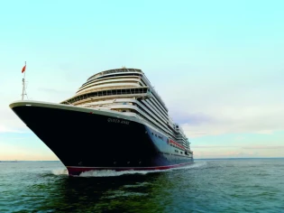 Für Sie - 10x2 Tickets für: Exklusiver Tag an Bord der Queen Anne in Hamburg am 14.07.2026 mit Führung und Verpflegung