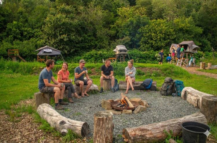 StadtLandTour - ein Wochenende im DACHZELT DORF (max. 3 Erwachsene oder 2 Erwachsene + 2 Kinder, 2 Nächte von Freitag bis Sonntag buchbar.)