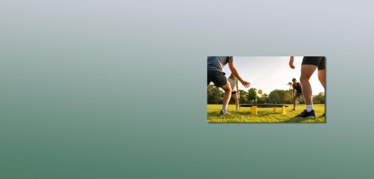 AOK Vigo - Ein Roundnet-Set mit Trampolin-Netz, 3 Bällen und Tragetasche im Wert von rund 35 €