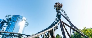 Badische Zeitung - 2 Familientickets für den Europa-Park am Tag der Achterbahnen, am 16. August 2026 + exklusiv die beliebte Achterbahn “Voltron” ganz ohne Anstehen fahren