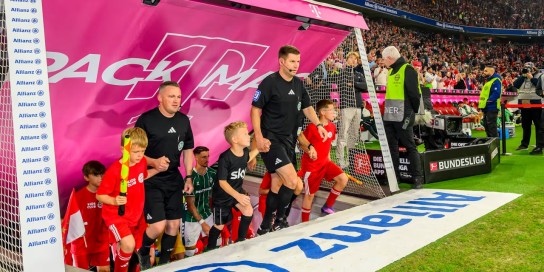 FC Bayern - Einlaufkind beim Spiel FC Bayern München gegen RB Leipzig am 15.08.2026 in der Allianz Arena München