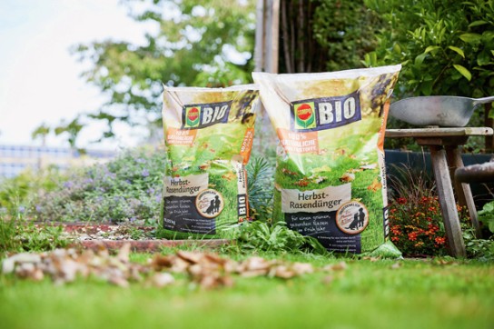 Gartenfreunde - 12-mal den COMPO BIO Herbst-Rasendünger (20 kg) im Wert von je 60 €