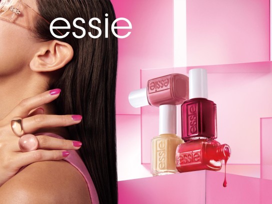 Jolie - 4x die gesamte essie Glass Nails Kollektion mit: essie Glass Nails Kollektion mit allen 6 Farben, Within Mood Cold Cups, Pink (2er-Set), Within Mood Straws & Cleaning Stick Set, Pink