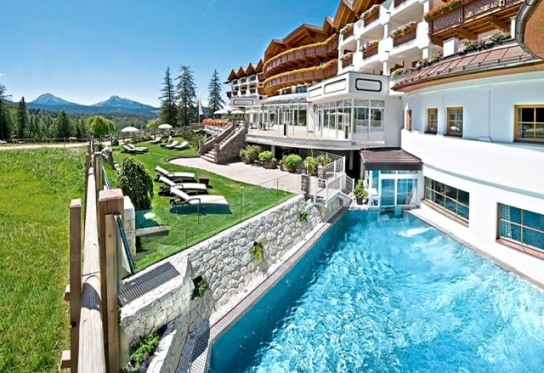 Mittelbayerische Zeitung - Entspannungsurlaub in Südtirol im Genießerhotel Sonnalp in Obereggen - 4 Übernachtungen für 2 Personen
