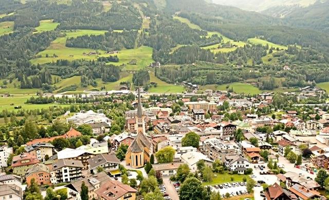 Mittelbayerische Zeitung - 5 Übernachtungen in Bad Hofgastein im Salzburger Land für 2 Personen im GRETI Alpine Boutique Hotel + Frühstück, Lunchpaket + unbegrenzten Eintritt in die Alpentherme