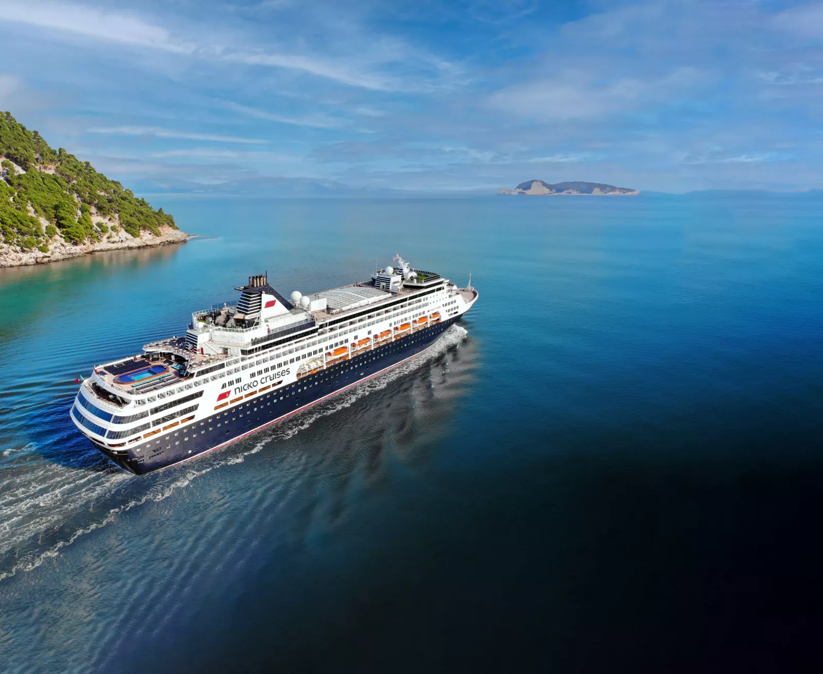 nicko cruises - Ausschließlich eine Balkonkabine für maximal 2 Personen für die 6-tägige Mittelmeer-Kreuzfahrt von Mallorca • Menorca • Barcelona • Valencia • Alicante • Mallorca | 22.10. – 27.10.2027 — ohne Zusatzleistungen