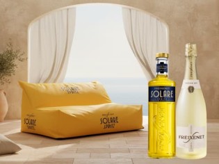 Petra - Ein Freixenet Solare Spritz Paket und trendiger Sitzsack