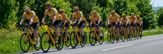 REWE - 3 Wildcard-Teilnahmen für die Radfahrt nach Paris mit dem Team Rynkeby, 5 Bianchi Bikes und 12 Rad-Trikots