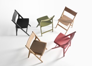 Stylepark - Einen hochwertigen Klappstuhl „Theo“ von Plank in einer Farbe nach Wahl