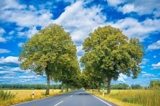 ADAC - 1x ADAC Reisegutschein im Wert von EUR 100,-