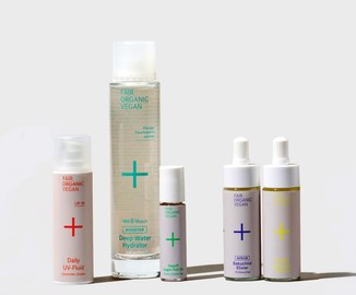 brand eins - 5 exklusiv zusammengestellte Summer Skin Kosmetik-Sets von i + m Naturkosmetik im Wert von jeweils 110 €
