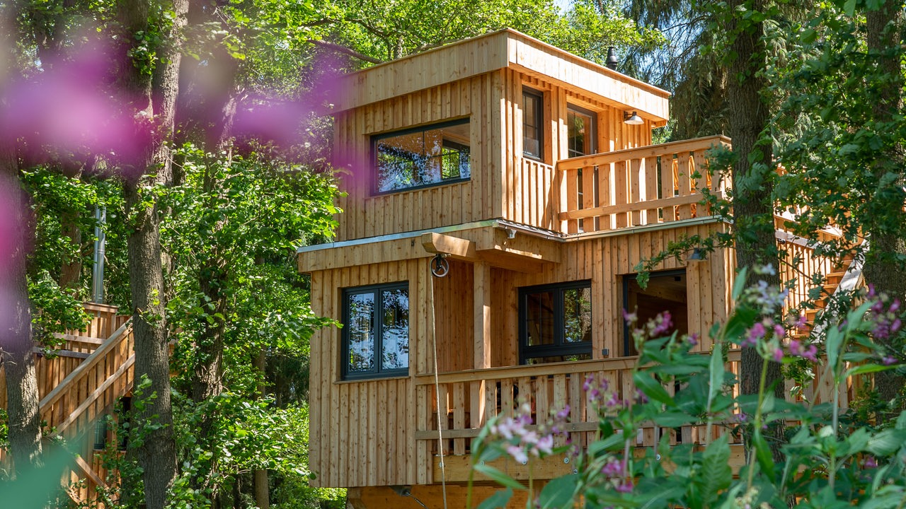 bremenzwei - Ein Wochenende vom 11. - 13. September für 2 Personen in einem Tiny House in den Bäumen bei Worpswede