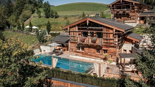 Dental & Wirtschaft - 3 Übernachtungen im Chalet für 2 Personen mit Frühstück im Bergdorf Prechtlgut