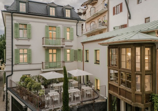 DER FEINSCHMECKER - Ein Aufenthalt für 2 Pers. in einer Suite inkl. Frühstück sowie 2 exklusive Dinner-Erlebnisse im Steinach Townhouse in 39012 Meran - Italien
