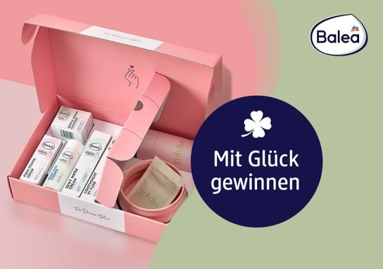 dm-drogerie markt - 30 x 1 Balea inspired by Korean Skincare Box mit Produkten der gleichnamigen Produktlinie und mit je einem Gotcha Matcha Set bestehend aus Matcha Schale, Besen und Premium-Matcha-Pulver