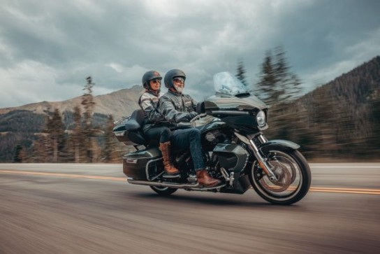ERGO - 1x Reisepaket für Fahrer und Beifahrer für eine geführte Motorradtour in Europa aus dem Reiseprogramm 2027 des Kooperationspartners TIME OUT Tours GmbH