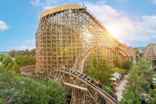 geniessen-reisen.de - Eine Übernachtung mit Frühstück für 4 Personen (2 Erwachsene, 2 Kinder) in einem der 4-Sterne Erlebnishotels des Europa-Park inklusive 2 Tagen Parkeintritt