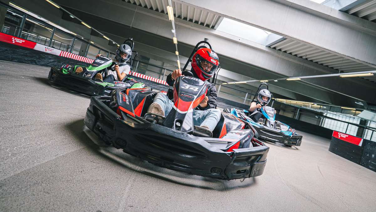 Hallo München - 2x2 Gutscheine für ein GP30 Rennen im Kart Palast München West