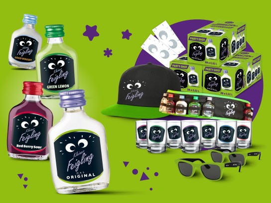 Kleiner Feigling - Das ultimative Kleiner Feigling-Party-Set : Kleiner Feigling in deinen Lieblingssorten, coole Gläser, stylishe Caps, Sonnenbrillen, Gürtel, Sticker und temporäre Tattoos