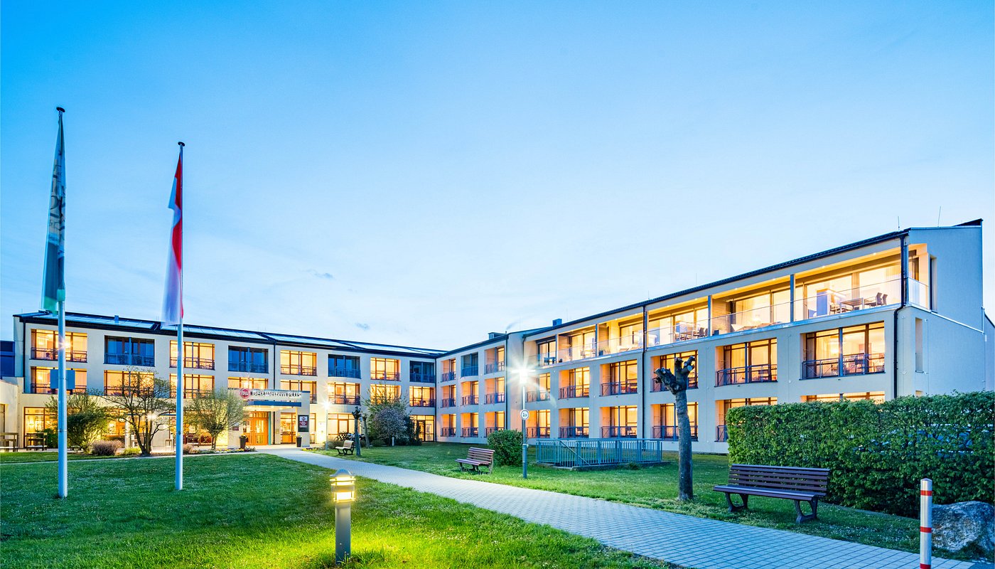 Tourismus Bad Staffelstein - 1 Übernachtung mit Frühstück für 2 Personen im Best Western Plus Kurhotel an der Obermaintherme inklusive Thermeneintritt, Thermen-Gutscheine