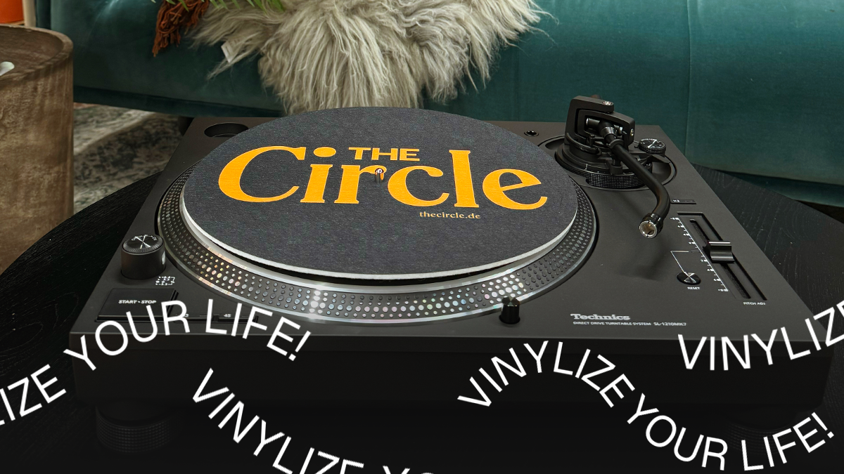 Universal Music - Plattenspieler Technics SL-1210 MK 7 im Wert von knapp 1.000 €