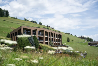 Anderswo - Zwei Übernachtungen  im Boutique Biohotel Gitschberg für zwei Personen im Doppelzimmer, inklusive ¾ Bio-Kulinarium, inmitten der beeindruckenden Südtiroler Natur