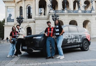Hyundai - 1x4 VIP-Tickets inkl. Shuttle-Transfer mit Chauffeur sowie Catering zu einem Heimspiel von Eintracht Frankfurt im Hyundai IONIQ 9 sowie Museums- und Stadionführung