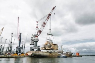 Ostsee Zeitung - 8x2 Plätze für die Führung im Liebherr Kranbau-Werksgelände in Rostock am 22.09.2026