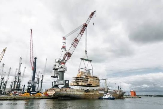 Ostsee Zeitung - 8x2 Plätze für die Führung im  Liebherr Kranbau-Werksgelände in Rostock am 22.09.2026