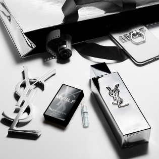 Yves Saint Laurent: 1 von 20.000 Doppelproben